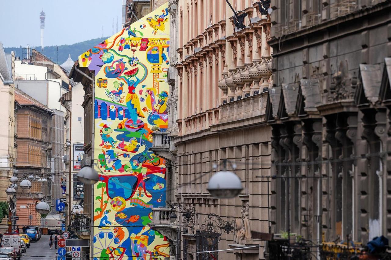 Chill On The Screened Balcony-Budapest Most Historic Landmarks المظهر الخارجي الصورة